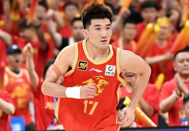 九游-时隔93天复出，孙铭徽差点意思，12分钟3投0中0分，广厦完胜进4强